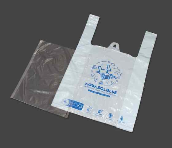 水に溶けるプラスチックバッグ