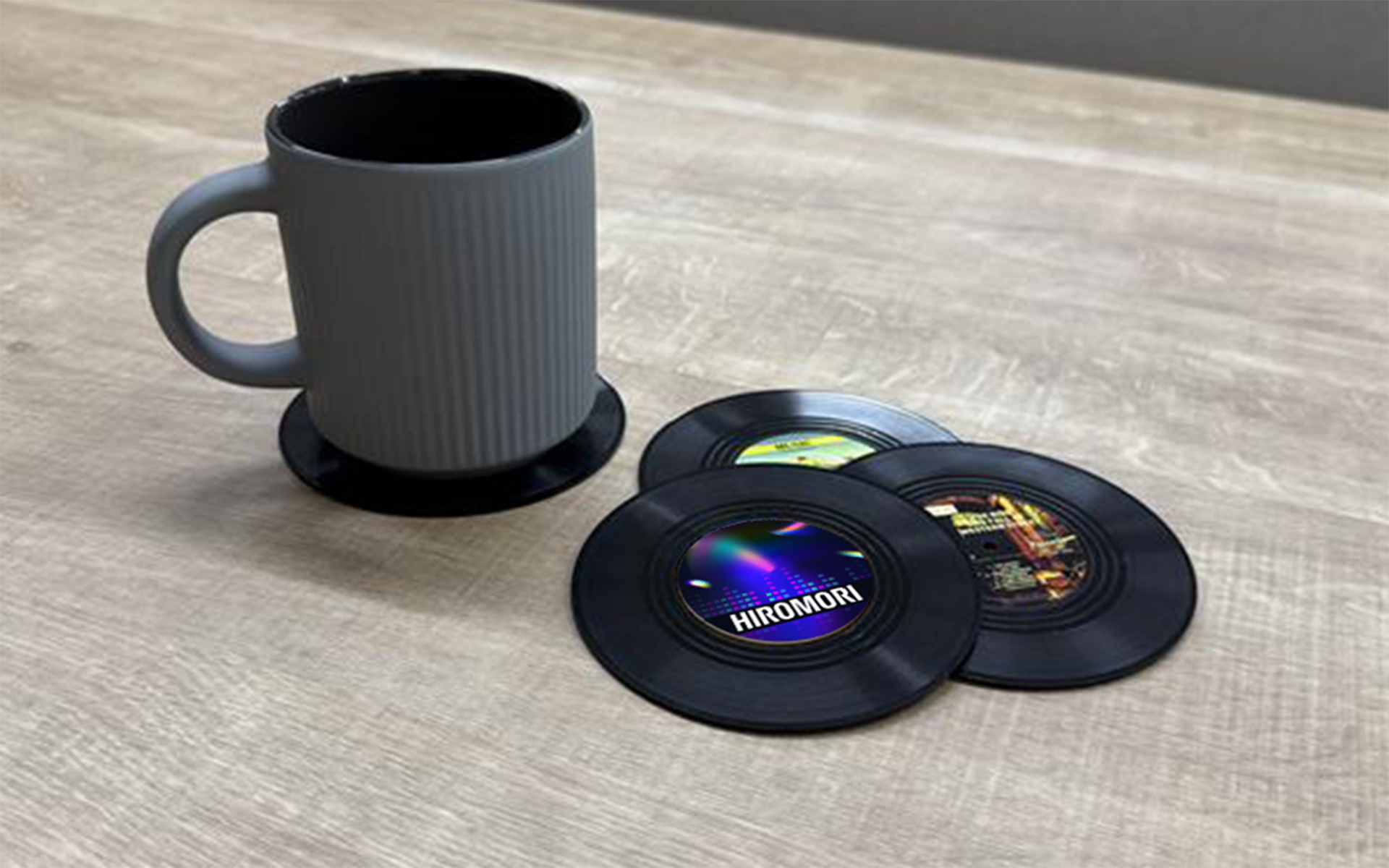 レコード型コースター｜オリジナルグッズ企画｜株式会社ヒロモリ